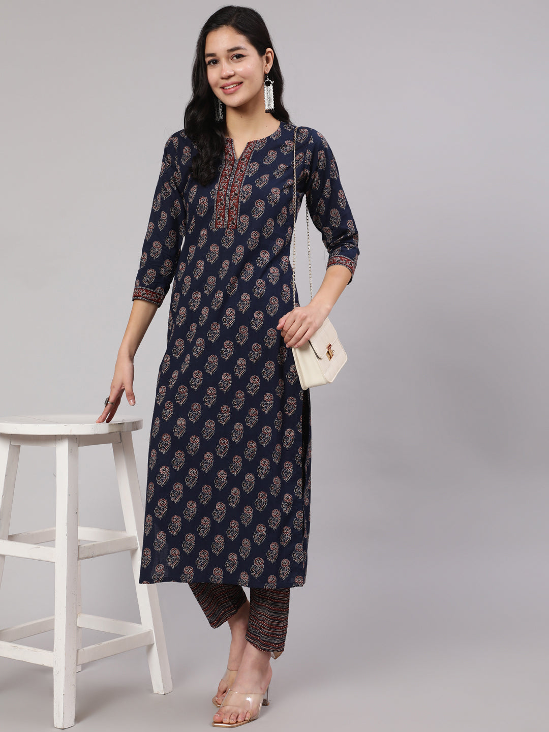 Women's Navy Blue Ethnic Printed Straight Kurta With Trouser