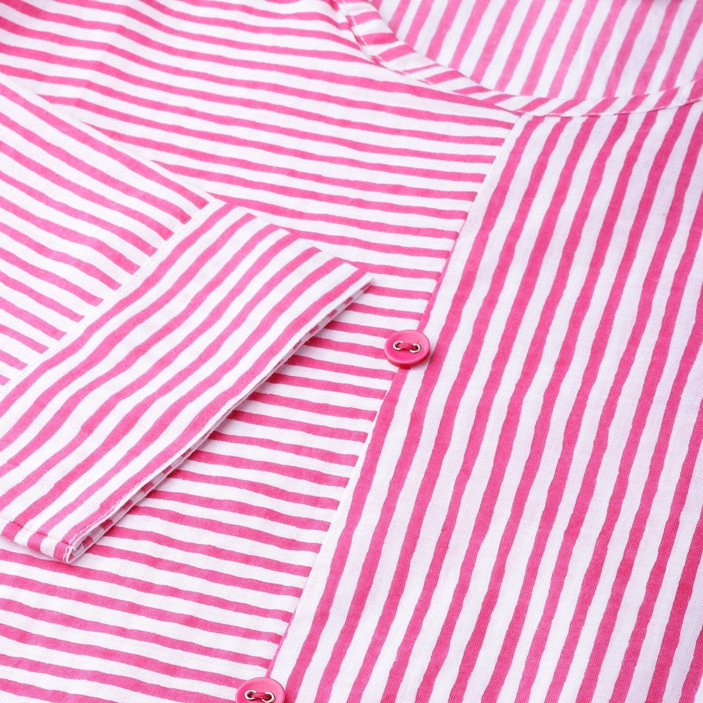 Women's Pink Cotton Solid 3/4 Sleeve Collar Neck Kurti