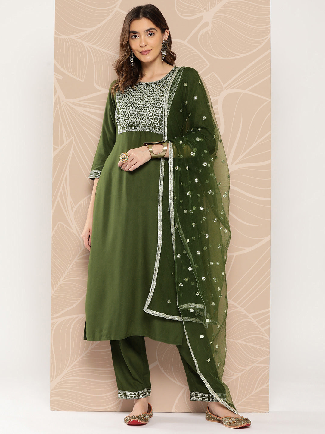 Women's Green Embroidered Straight Kurta With Palazzo And Dupatta