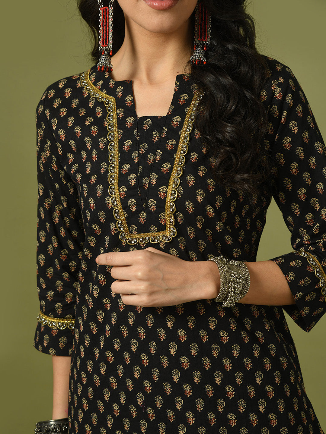 Women's Black Printed Cotton Straight Party Kurta Sets With Dupatta