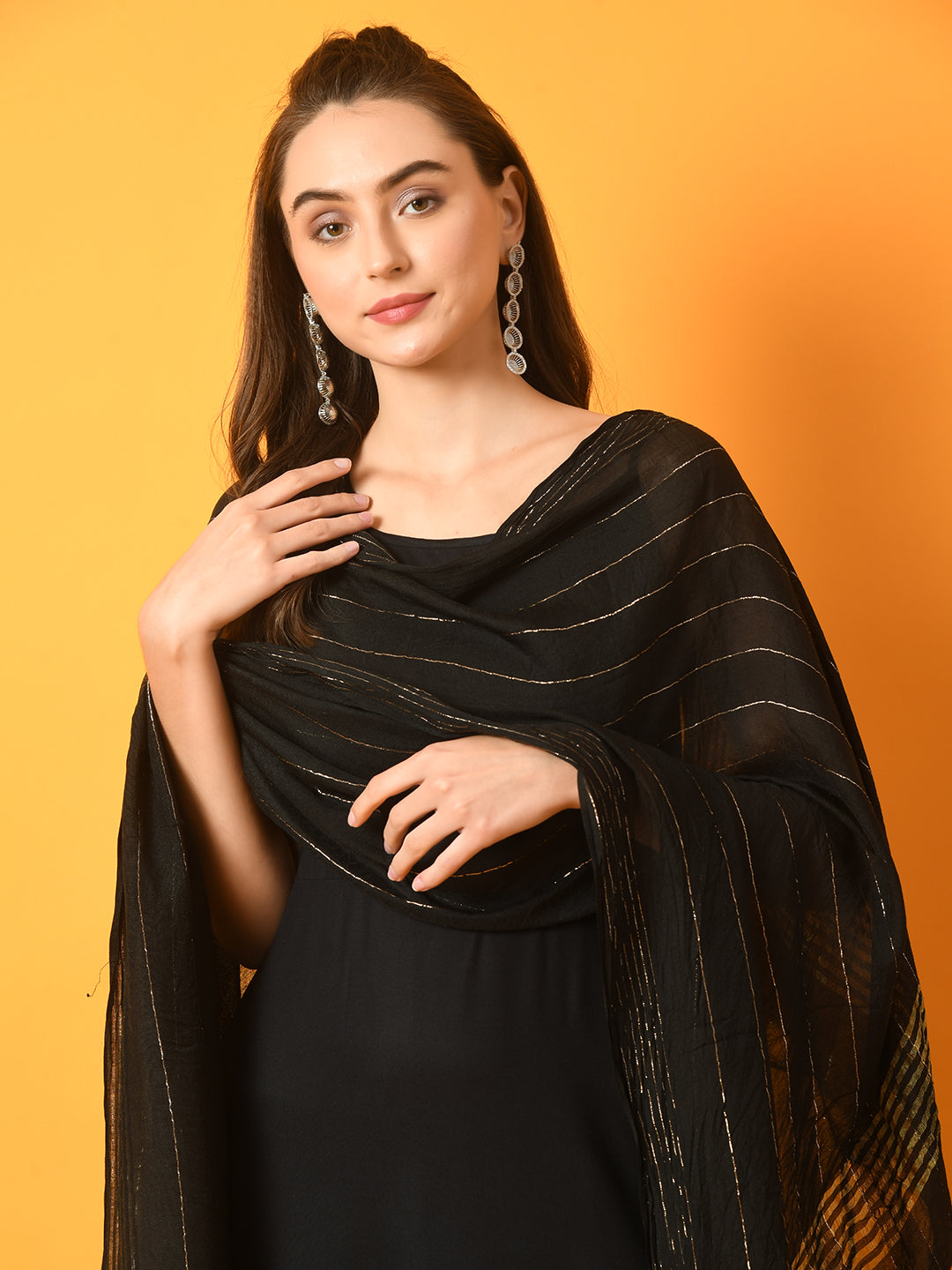 Women's Black Solid Anarkali Party Kurta Sets With Dupatta
