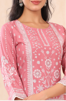 Women's Pink Rayon Printed Straight Kurta