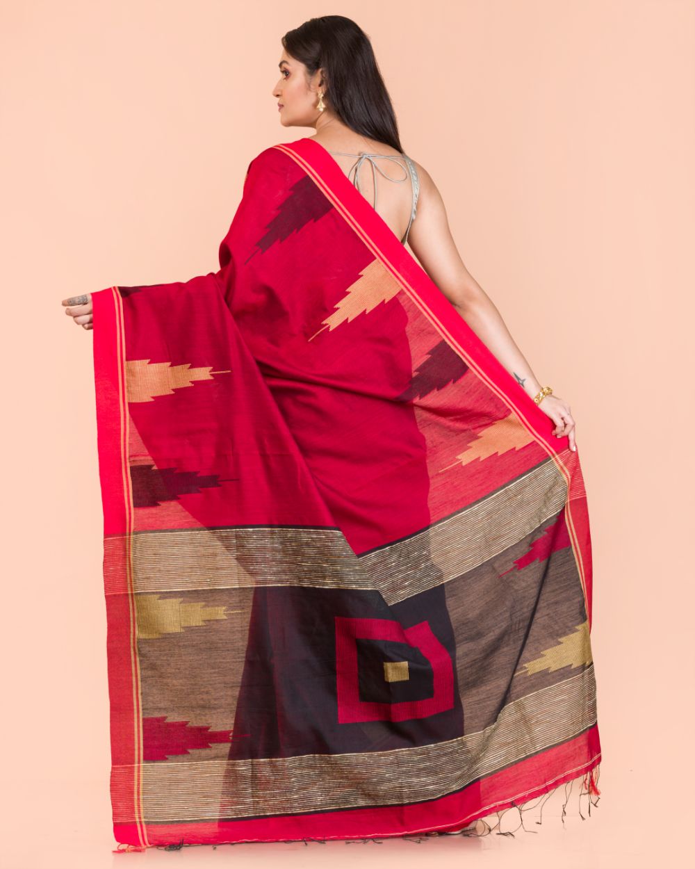 Women's Red Cotton Blend Handloom Saree