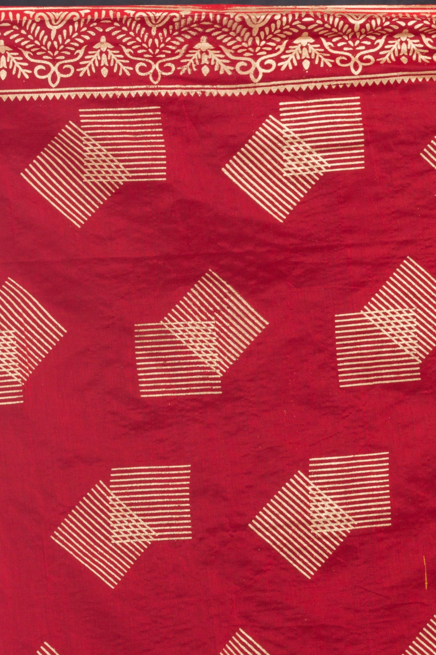 Women's Red Hand Woven Cotton Silk Printed Saree