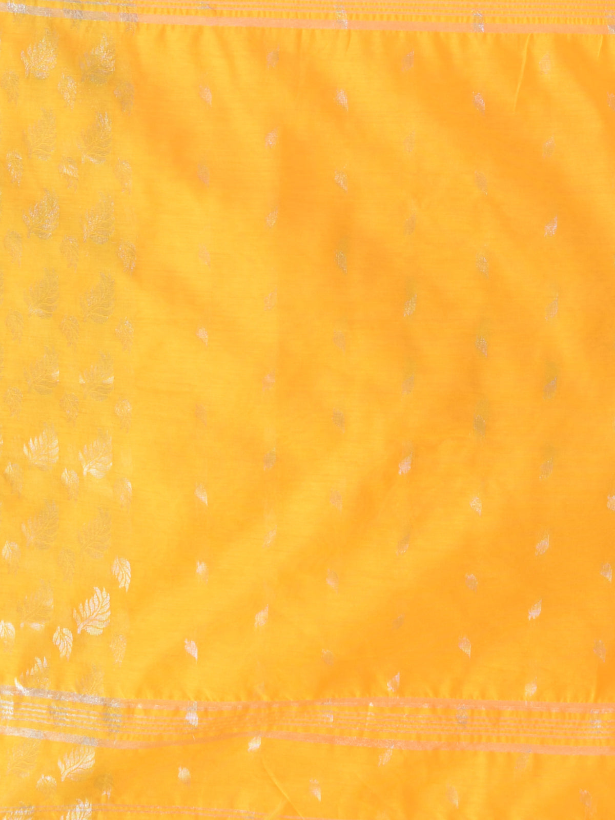 Women's Tant Cotton Silk Yellow Handloom Saree Flowting Leaves Work