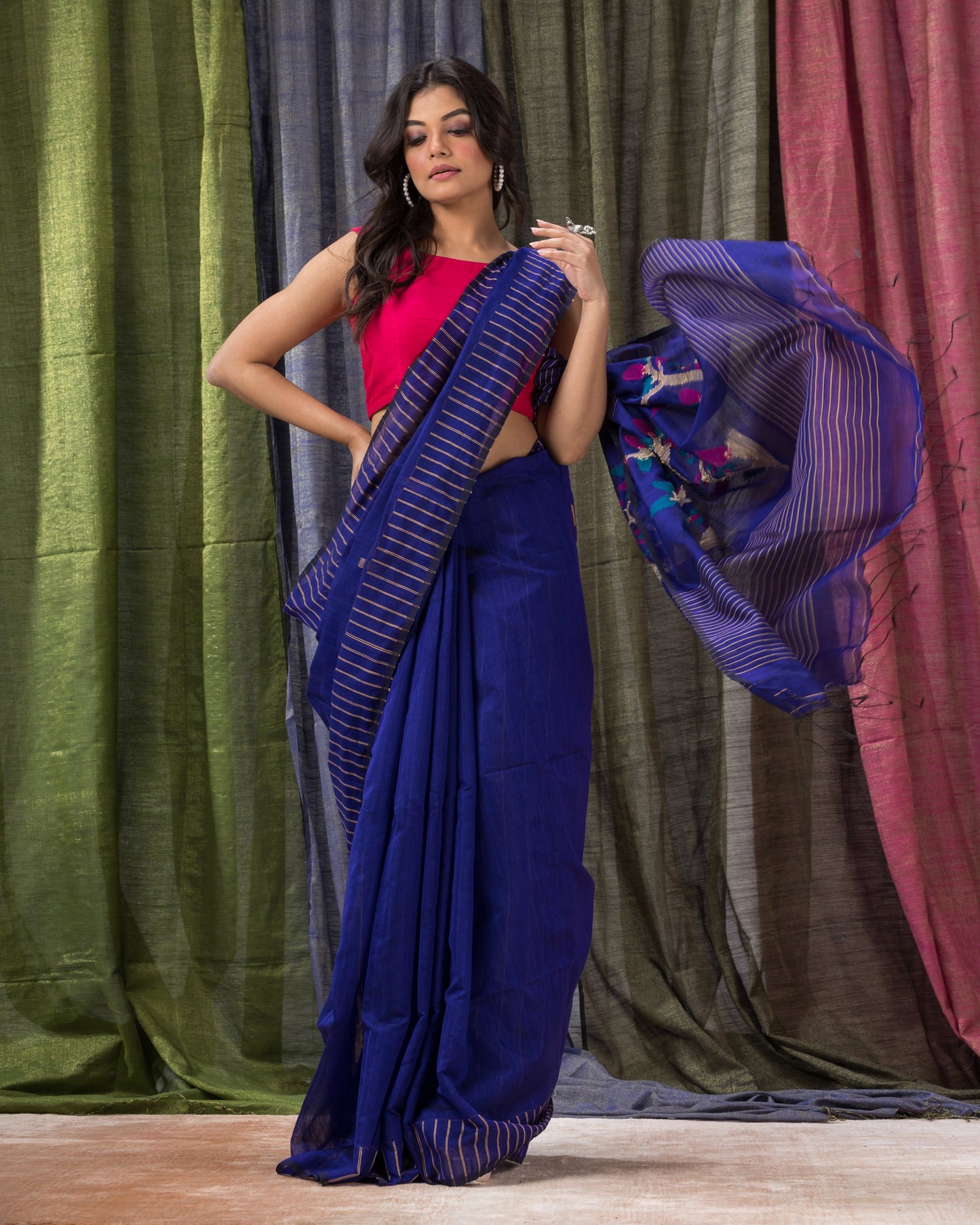 Women's Blue Cotton Blend Handloom Jamdani Saree
