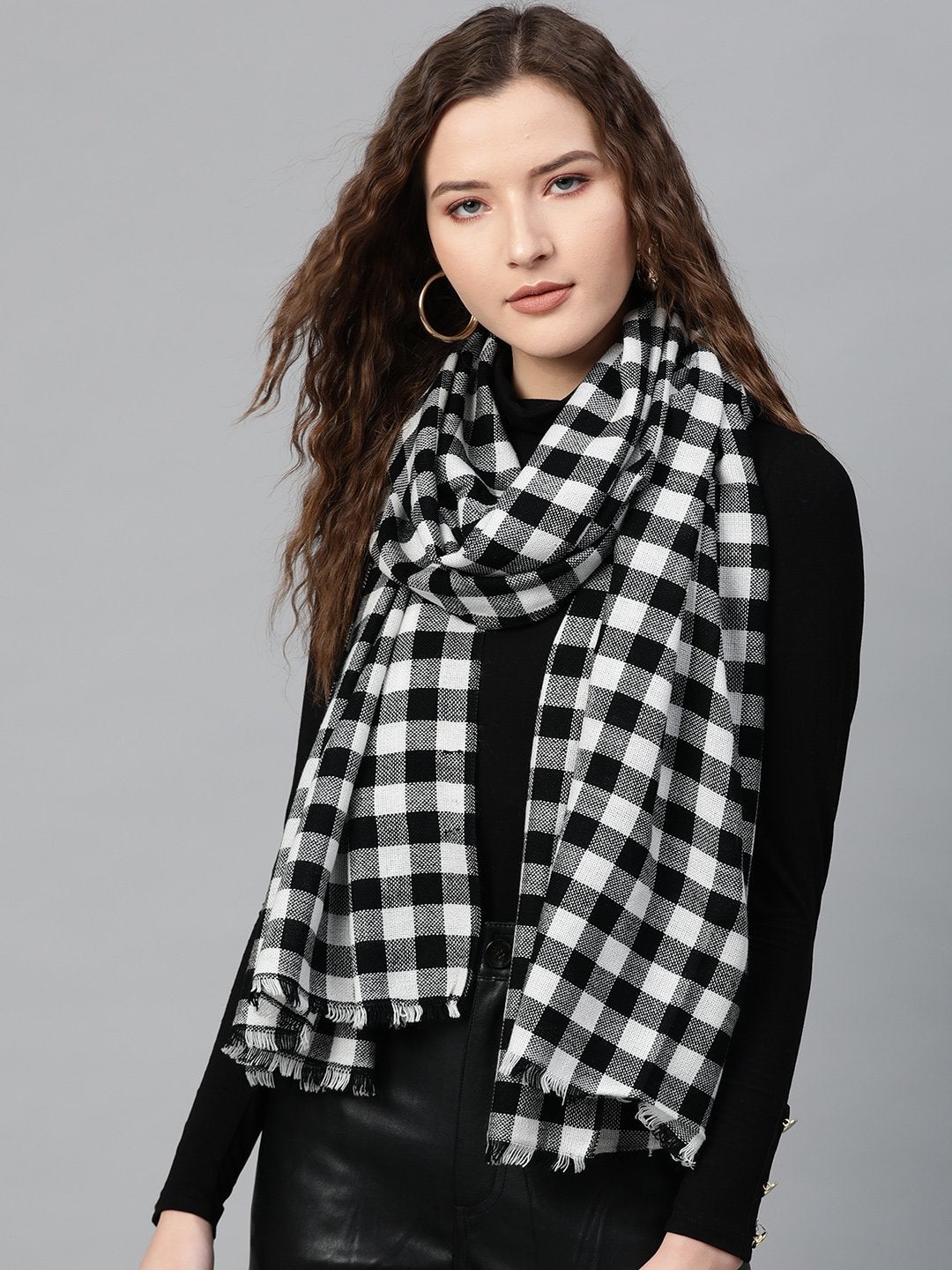 Women's Black & White Check Acrylic Stole