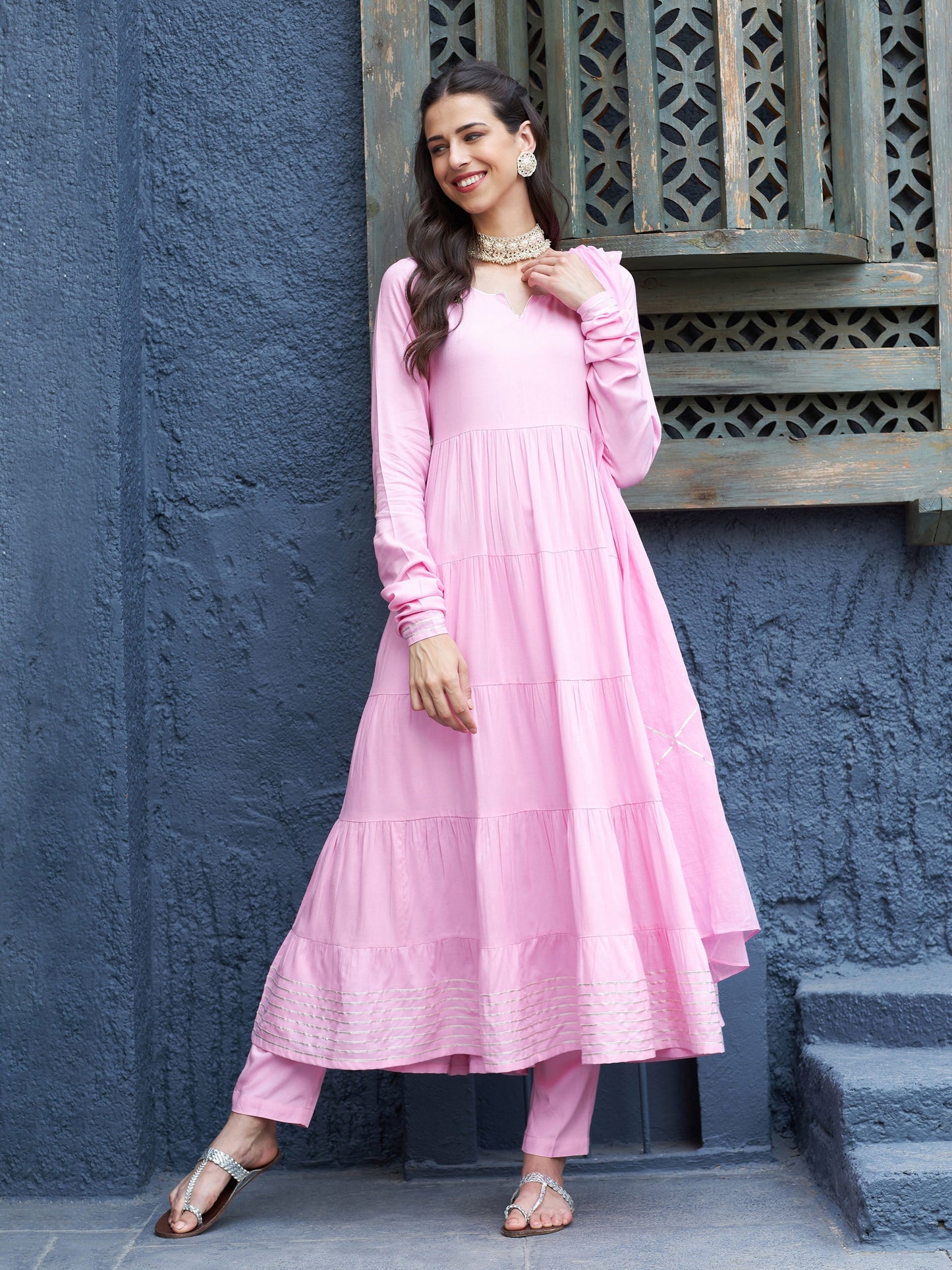 Women's Pink Tiered Kurta Set With Gota Dupatta