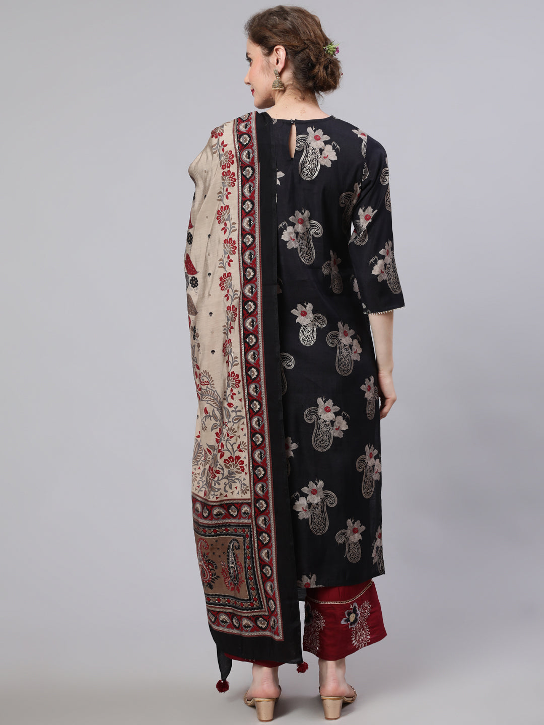Women's Black Ethinc Motifs Kurta Set With Dupatta