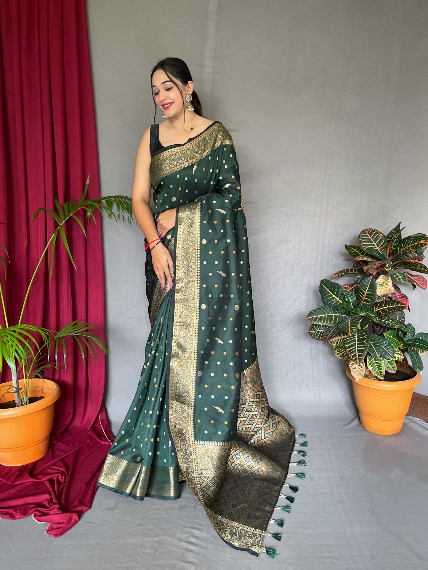 Women's Banarasi Silk Multi Color Zari Woven Saree Dark Green