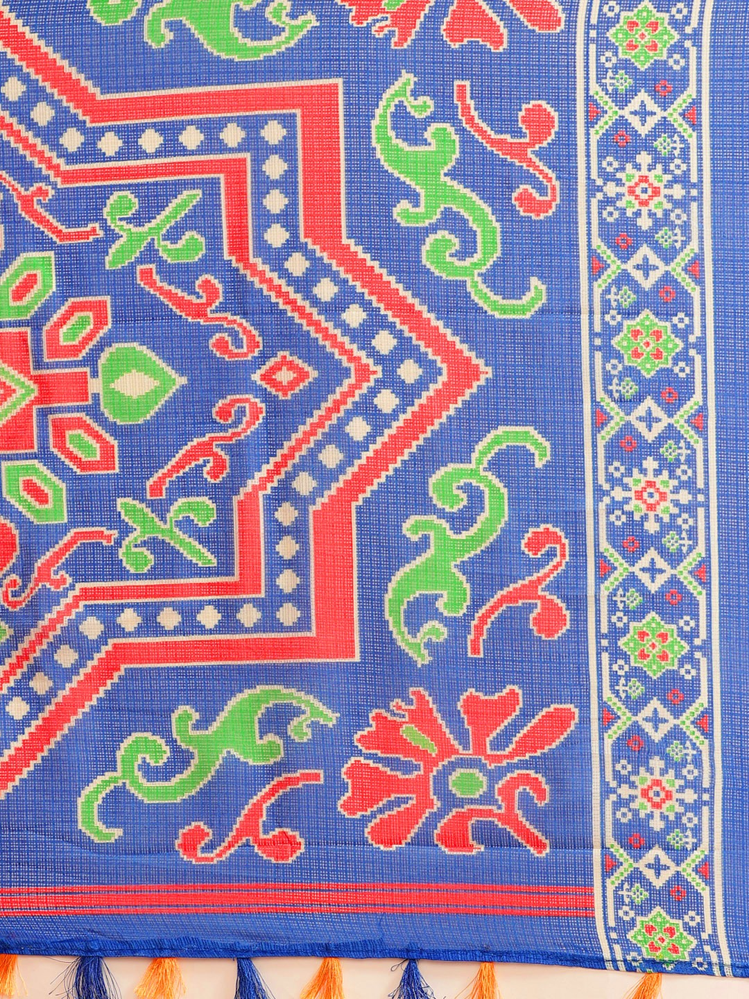 Women's Yellow Cotton Blend Printed Saree