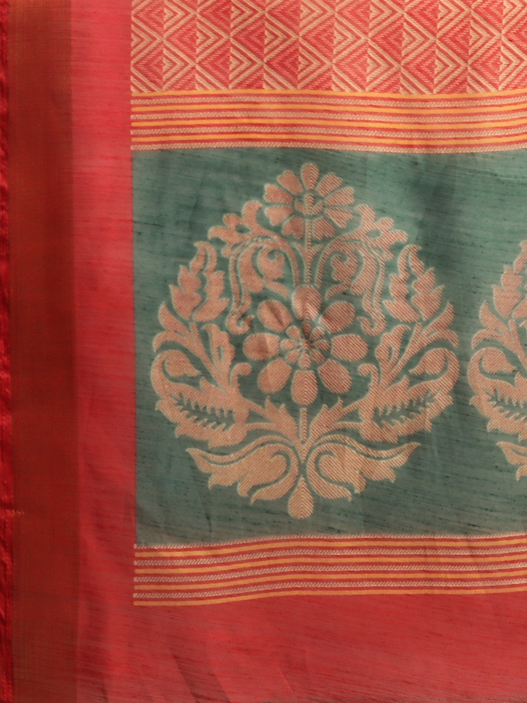 Women's Red Art Silk Printed Saree
