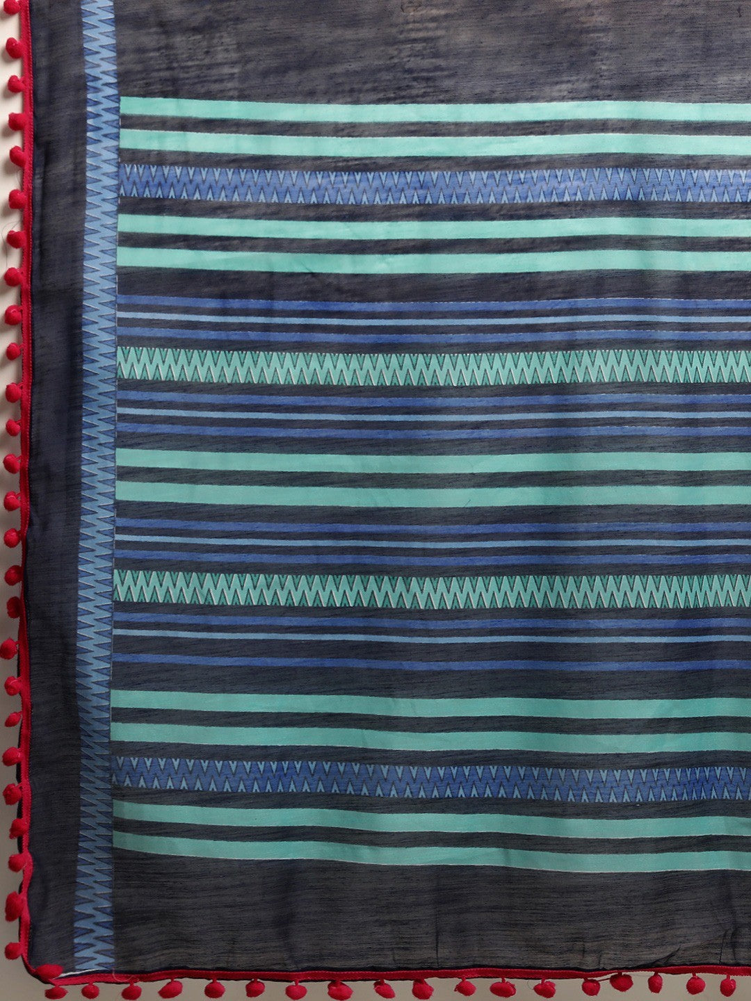 Women's Dark Blue Art Silk Printed Saree
