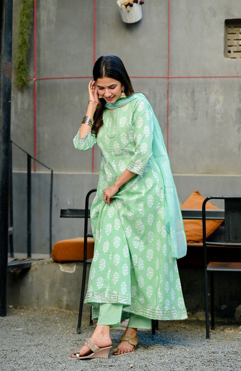 Women's Green Handblock Dupatta Set
