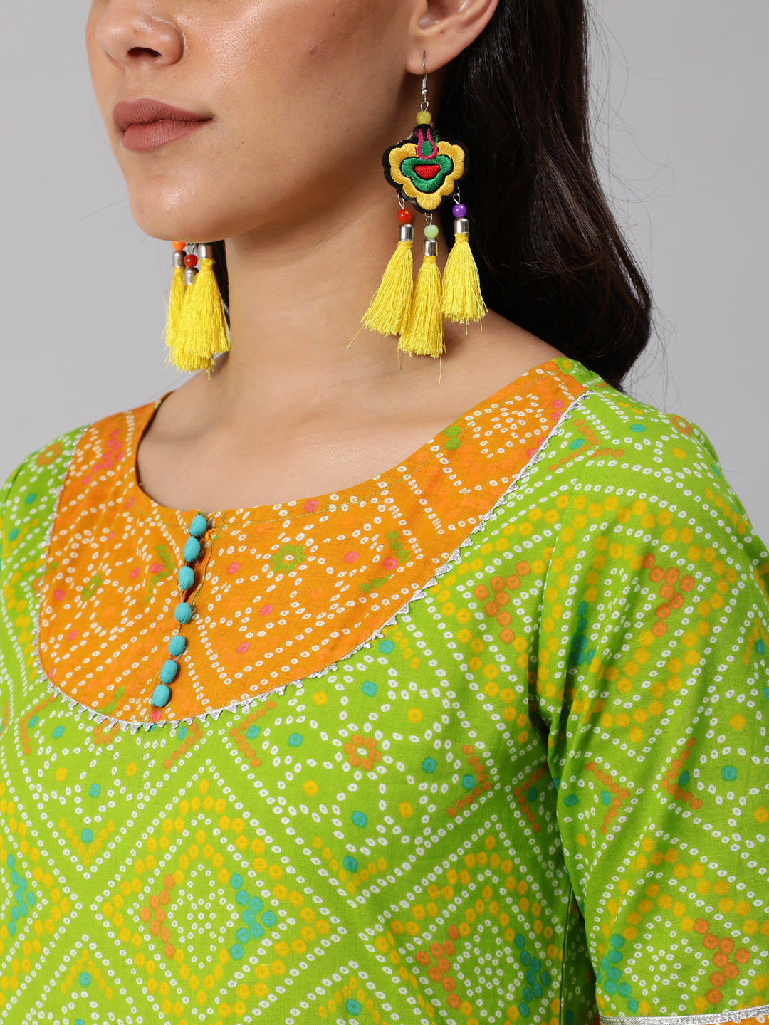Women's Green Bandhani Print Flared Maxi Dress