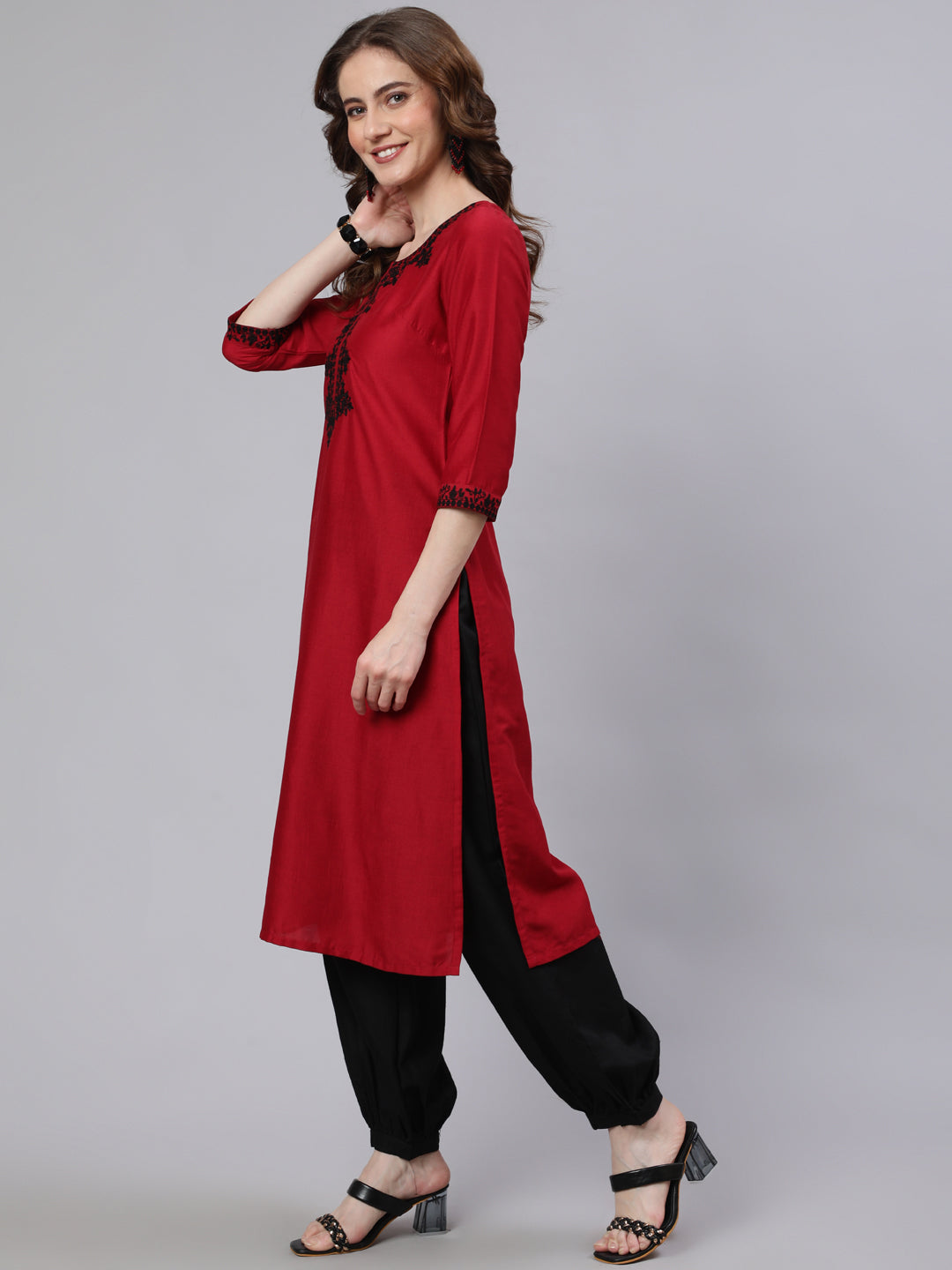 Women's Red Embroidered Straight Kurta
