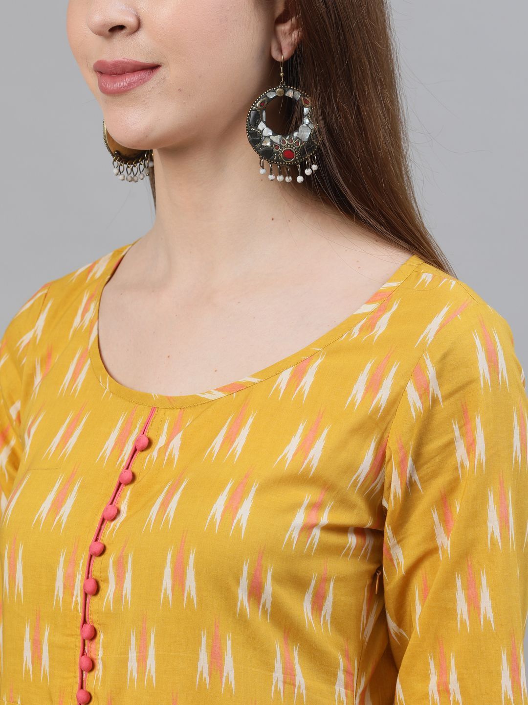 COLOR_Yellow