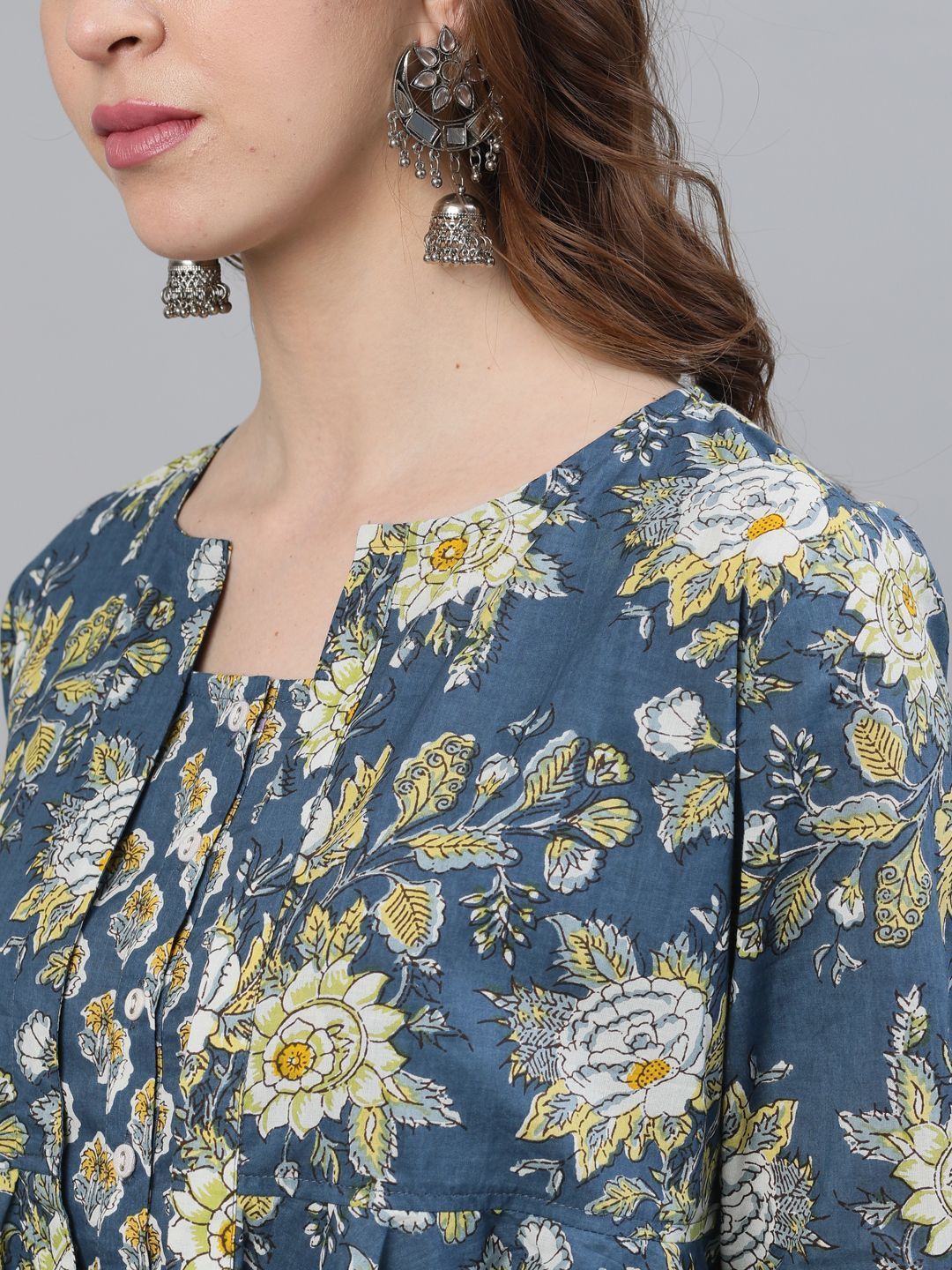 Women's Blue Floral Printed Straight Kurta With Jacket
