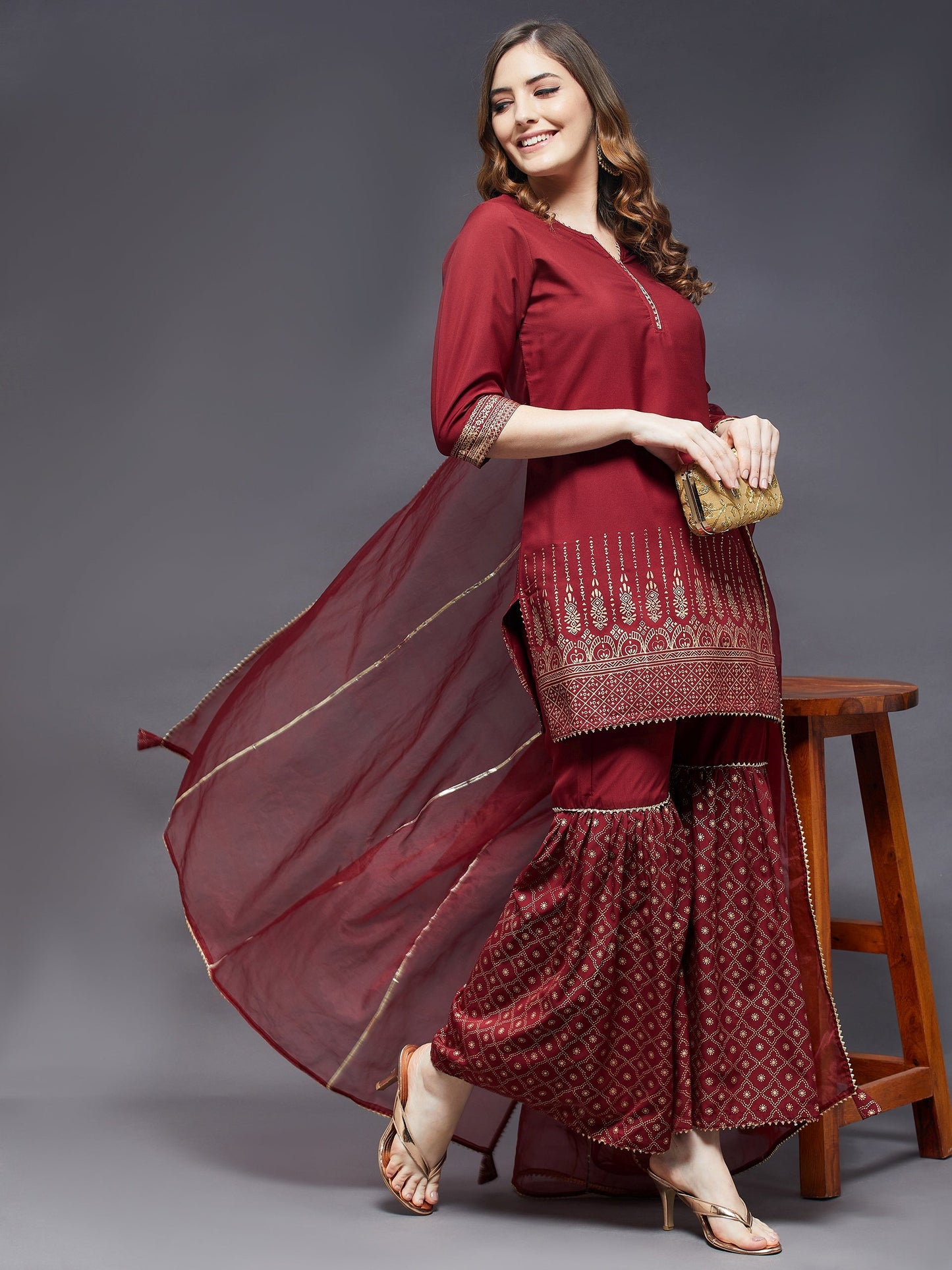 Color_Maroon