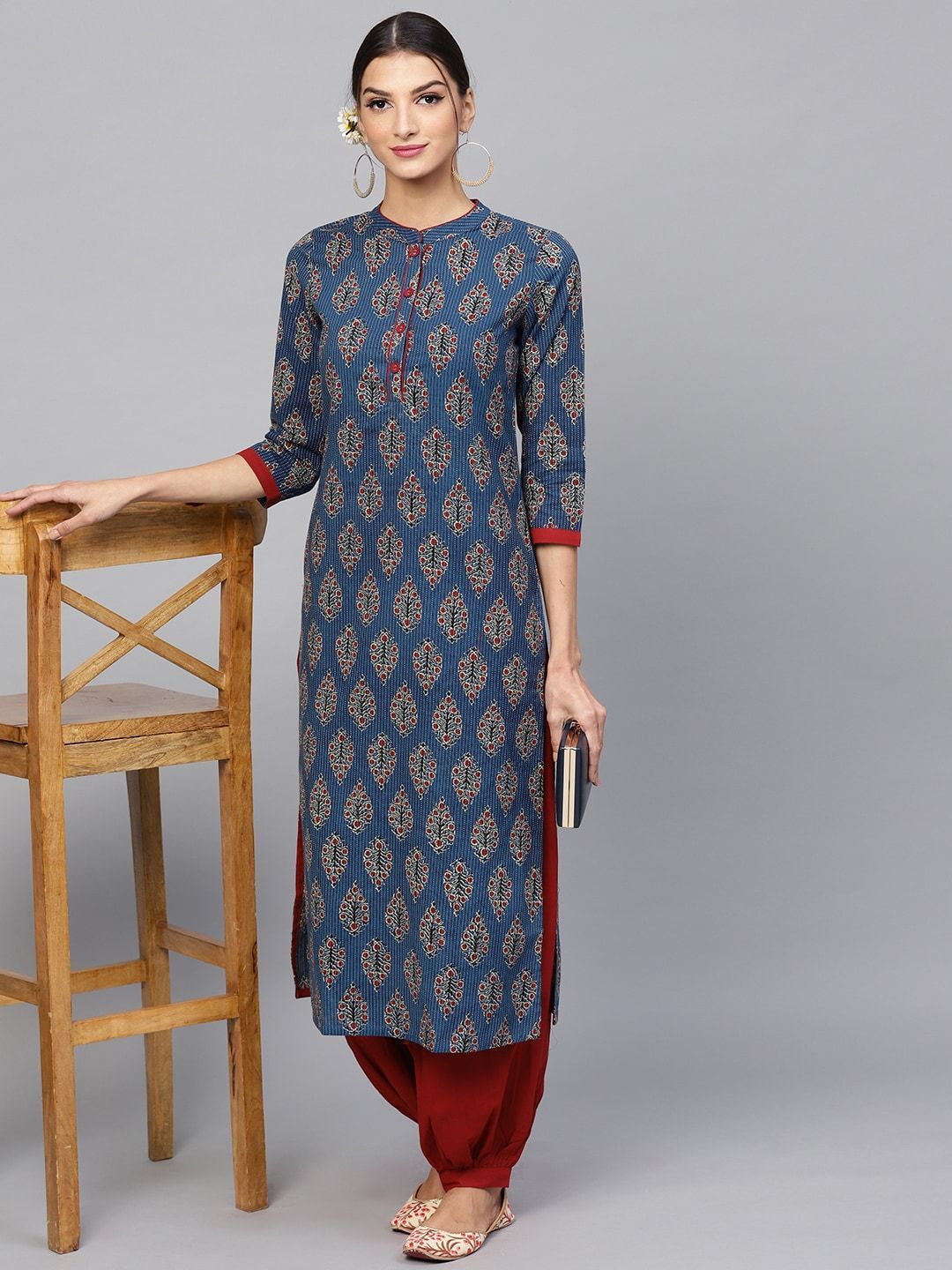 Women's  Navy Blue & Maroon Printed Kantha Work Straight Kurta