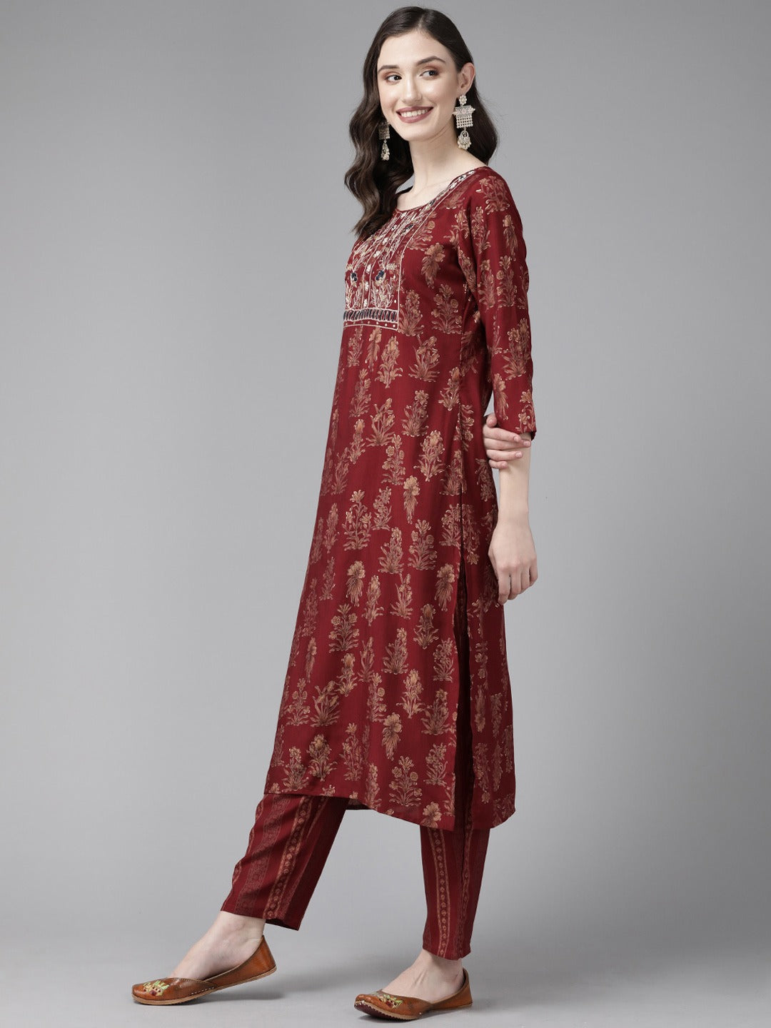 Color_Maroon