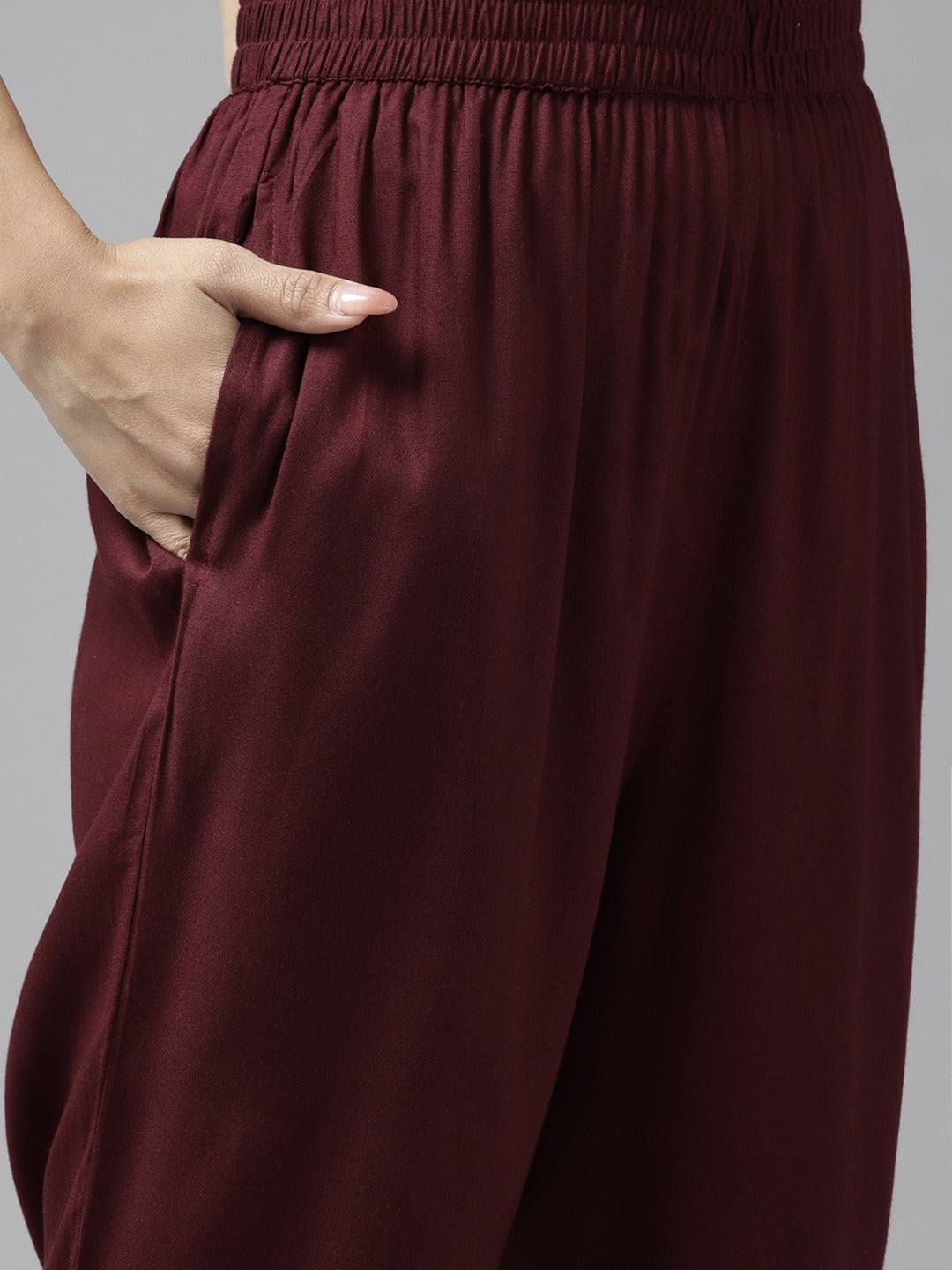 Women's Burgundy Rogan Print Straight Kurta Trouser Set