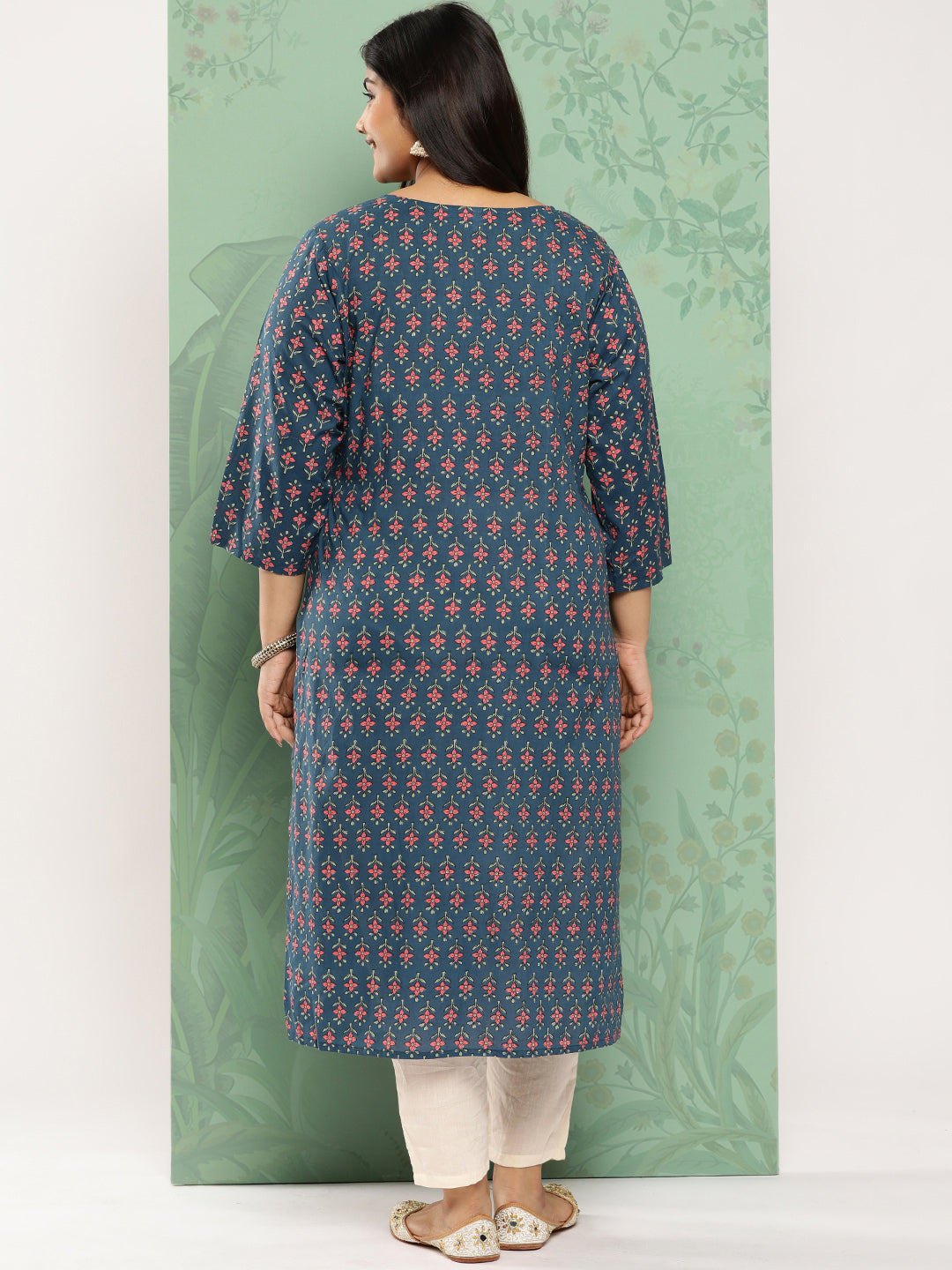 Women's Blue Floral Straight Kurta