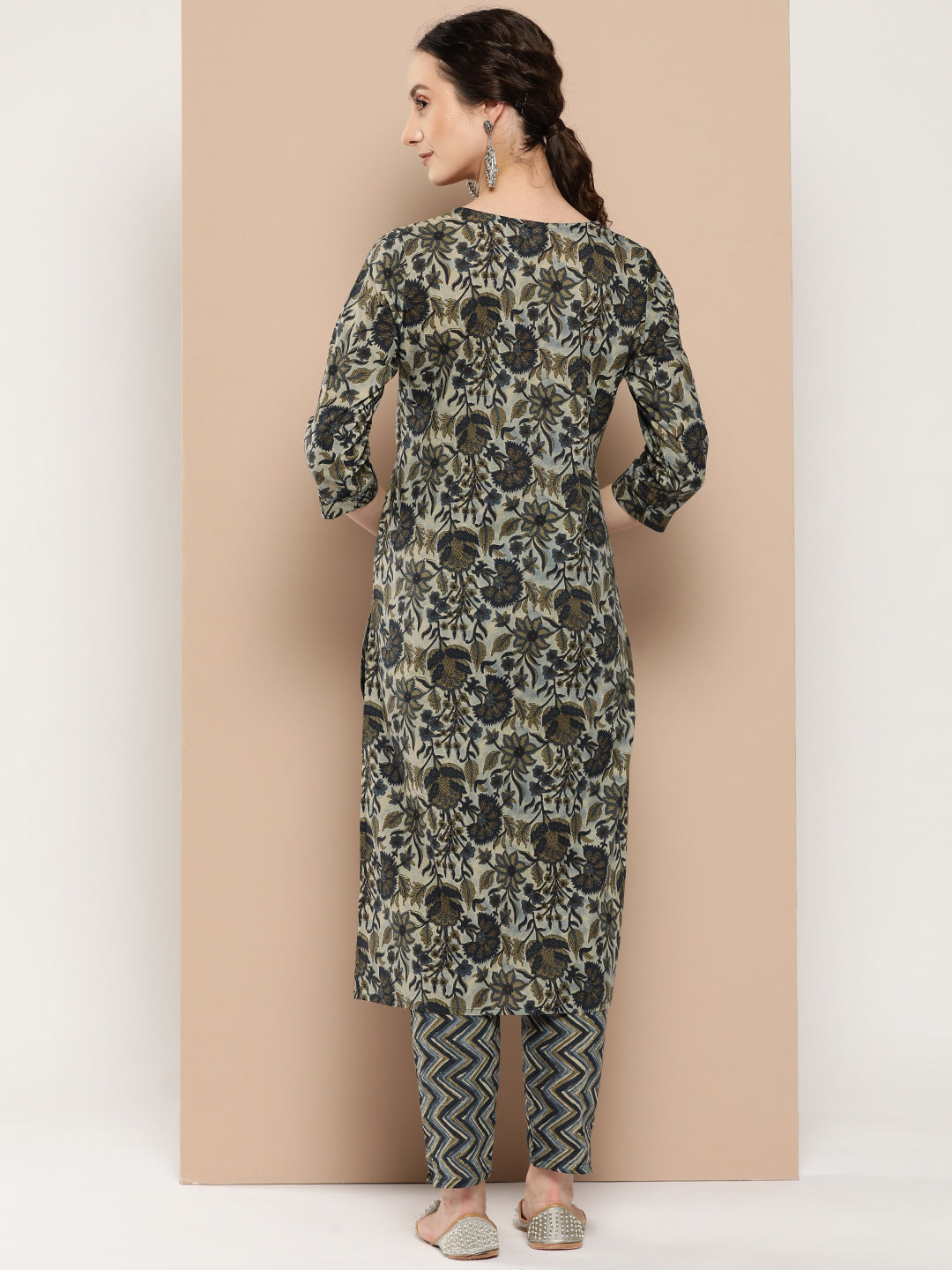 Women's Blue Floral Straight Kurta Trouser Set