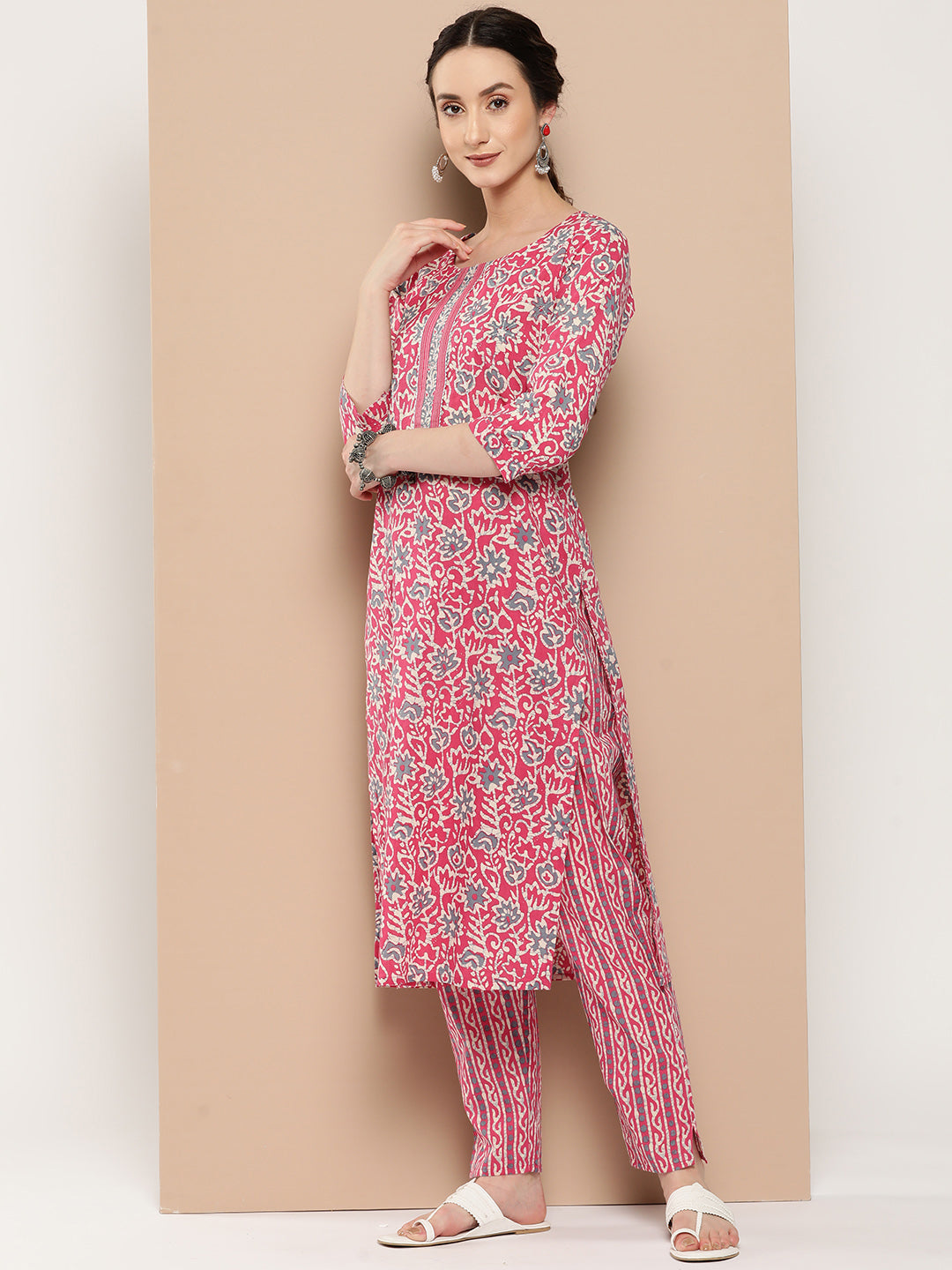 Women's Pink Ethnic Motifs Straight Kurta Trouser Set