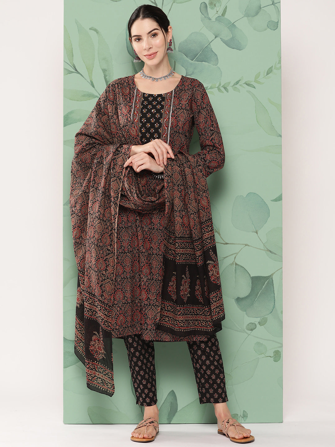Women's Khaki Ethnic Motifs Straight Kurta Trouser And Dupatta Set