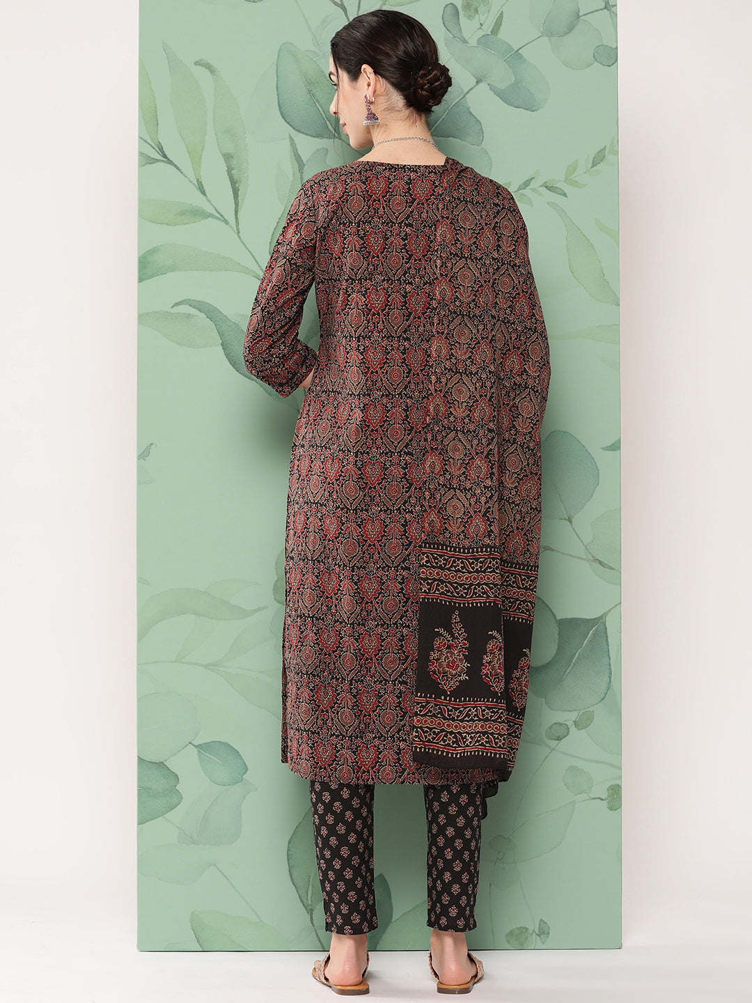 Women's Khaki Ethnic Motifs Straight Kurta Trouser And Dupatta Set