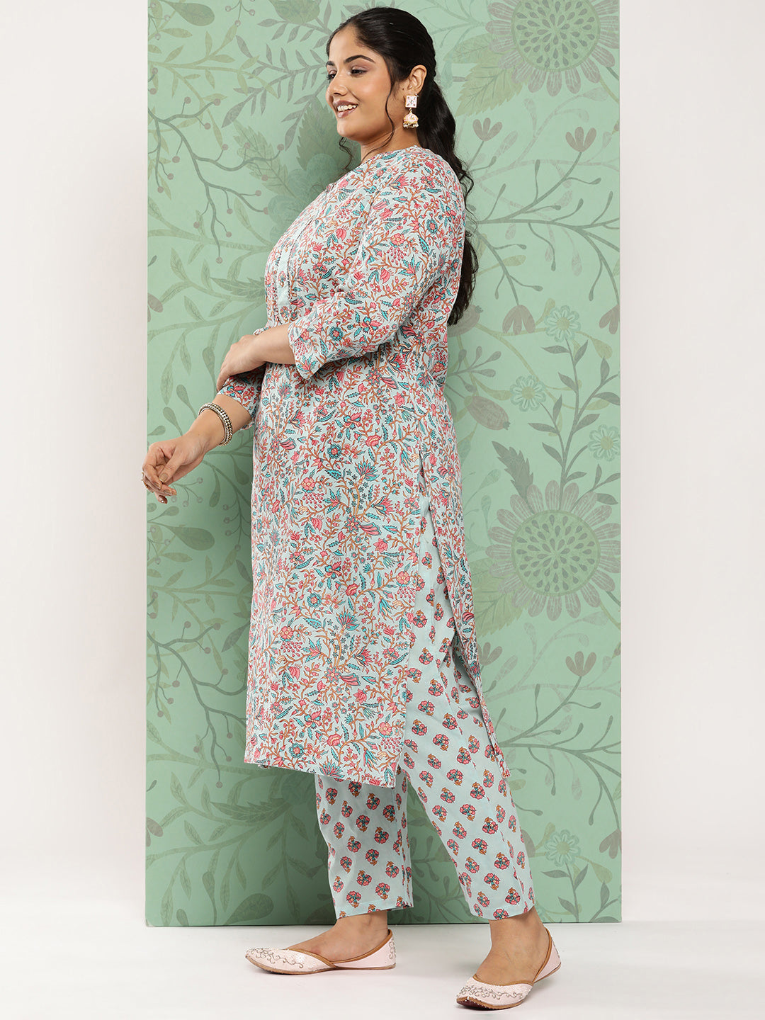 Women's Sky Blue Floral Straight Kurta Trouser And Dupatta Set