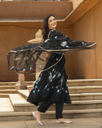 Women's Naazia Handpainted Cotton Suit Set