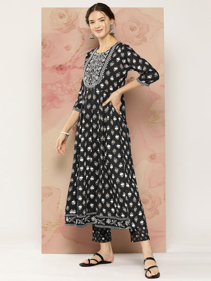 Women's Black Ethnic Motifs Anarkali Kurta Trouser And Dupatta Set