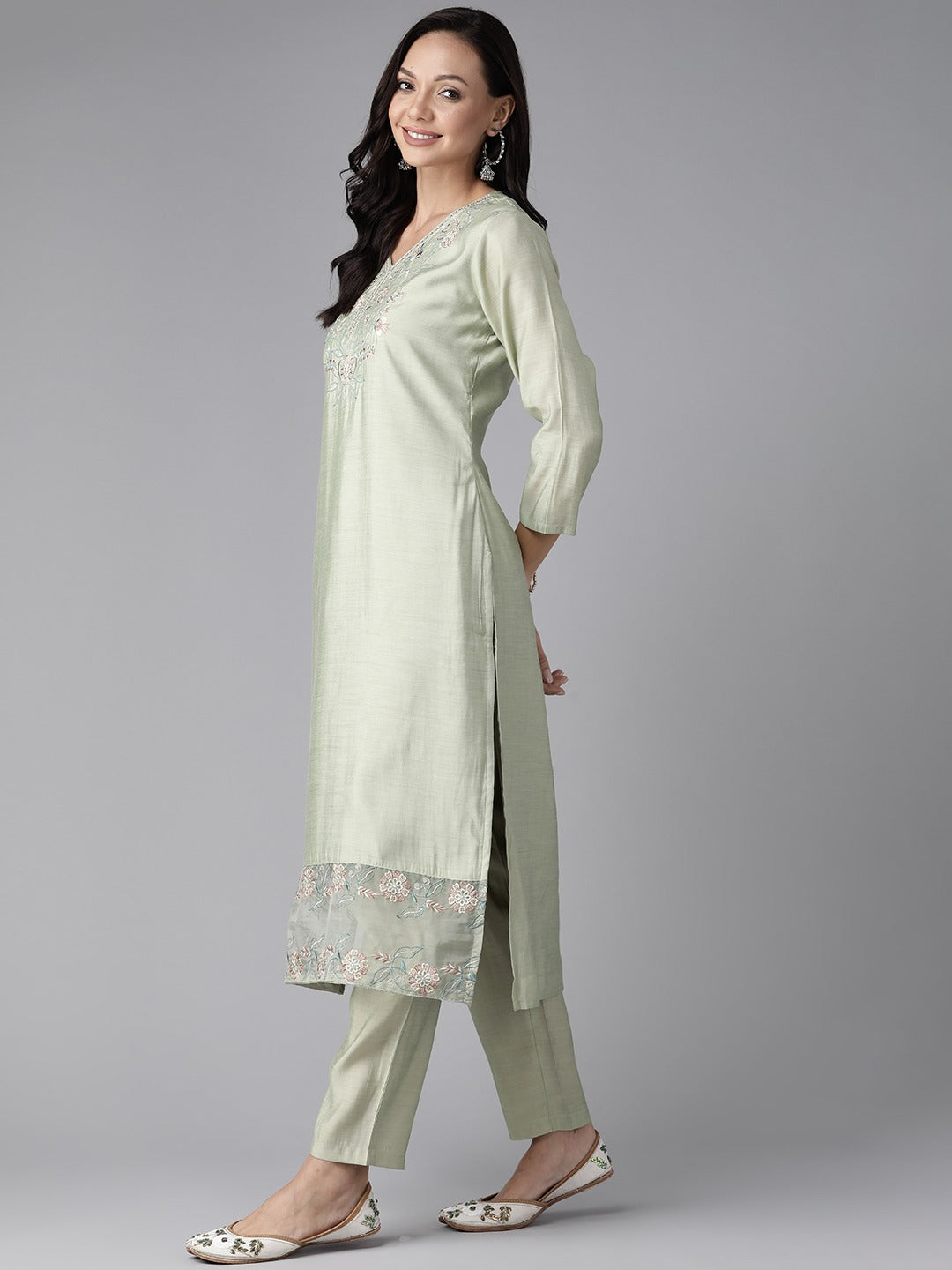 Women's Green Embroidered Straight Kurta Trouser And Dupatta Set