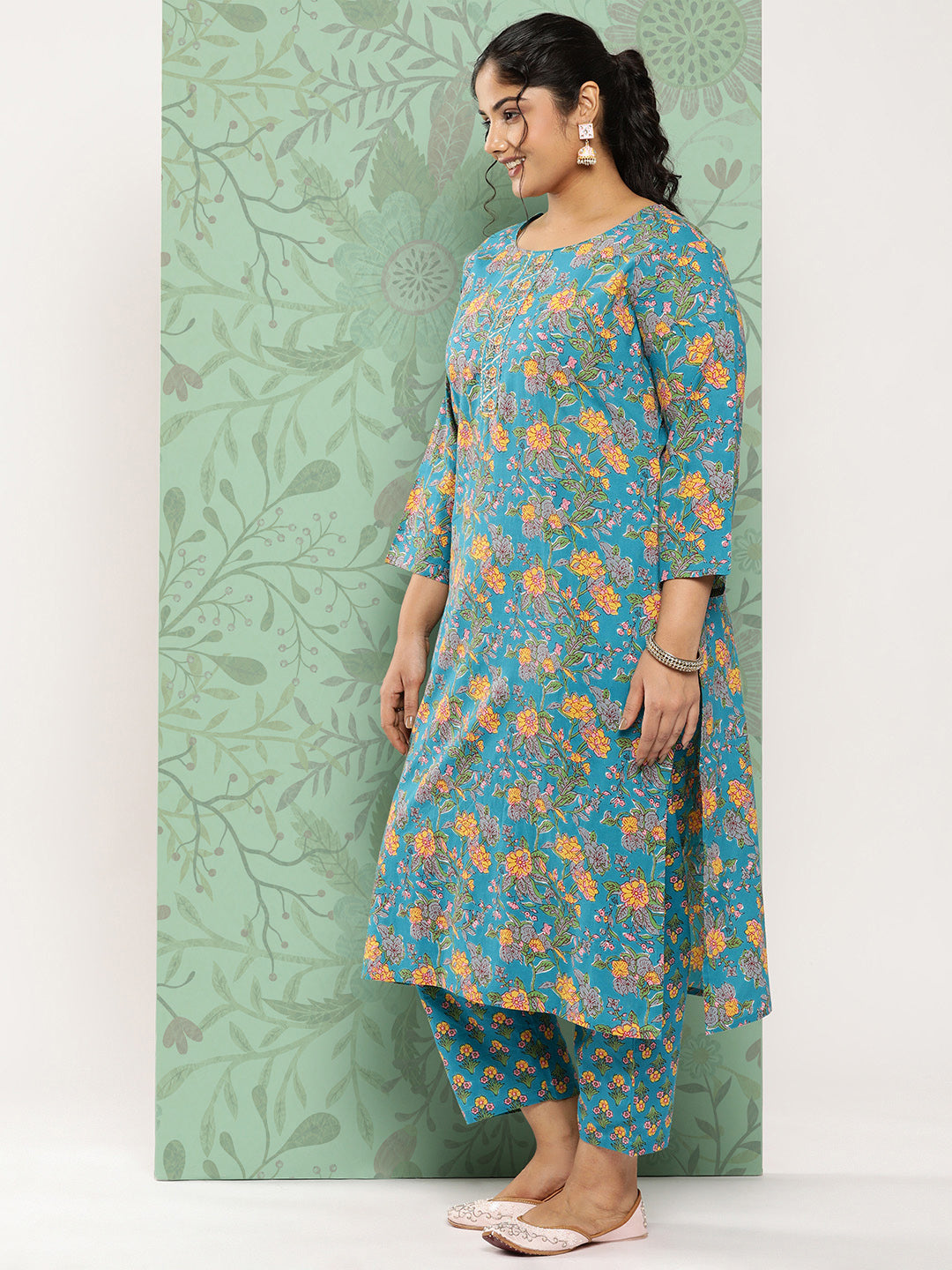 Women's Blue Ethnic Motifs Straight Kurta Trouser And Dupatta Set