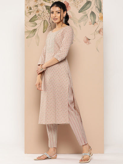 Women's Mauve Floral Straight Kurta Trouser And Dupatta Set