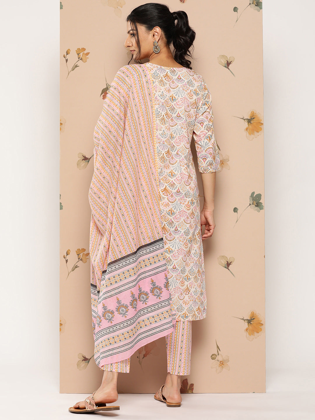 Women's Peach And White Floral Straight Kurta Trouser And Dupatta Set