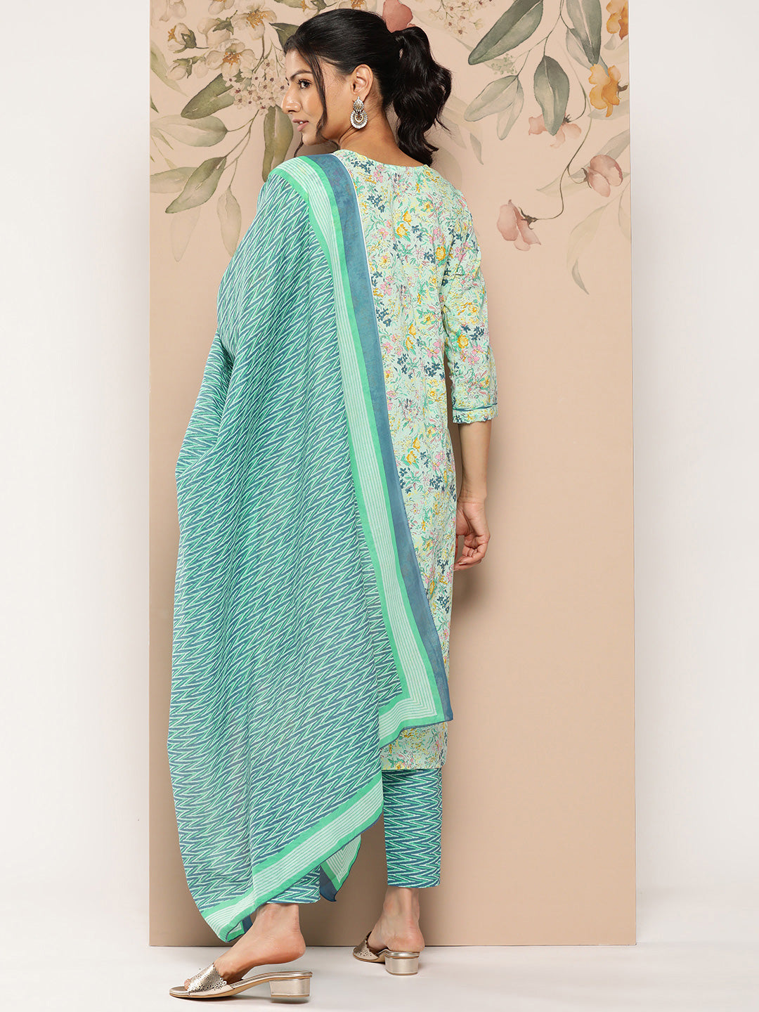 Women's Multicolor Floral Straight Kurta Trouser And Dupatta Set