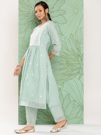 Women's Sea Green Solid Straight Kurta Trouser And Dupatta Set
