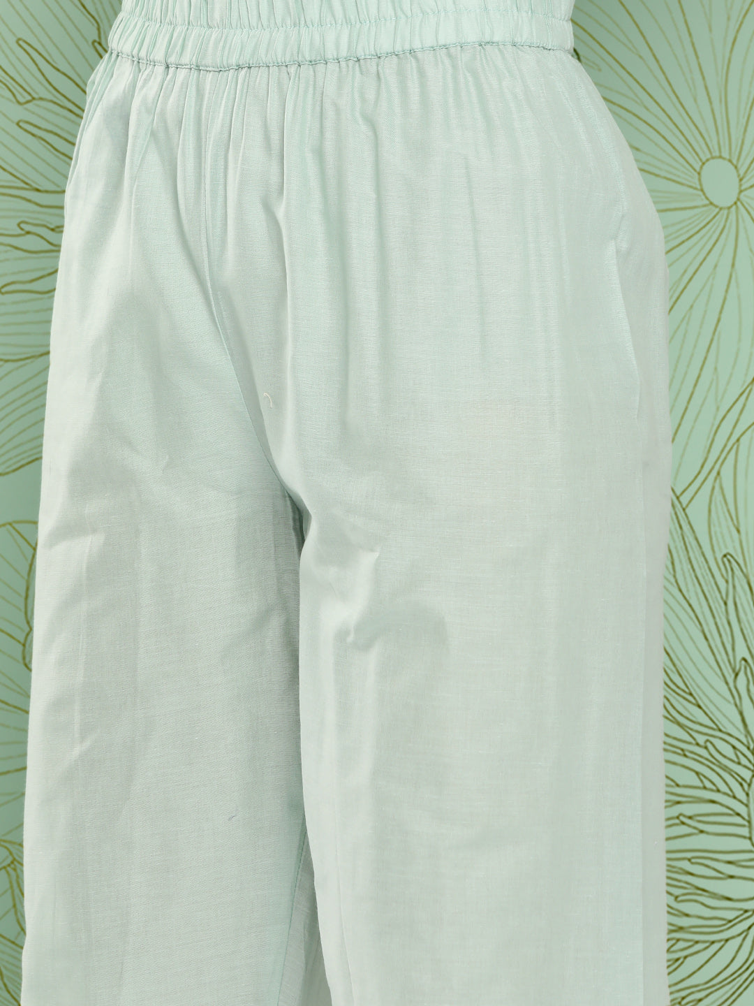Women's Sea Green Solid Straight Kurta Trouser And Dupatta Set