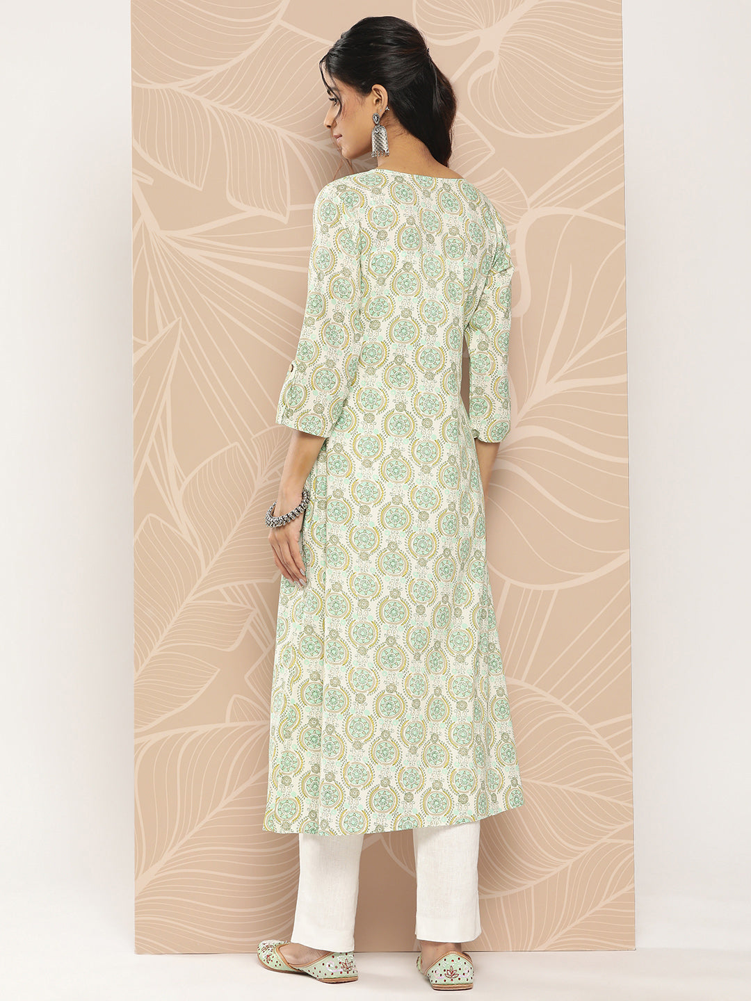 Women's White Ethnic Motifs A-Line Kurta