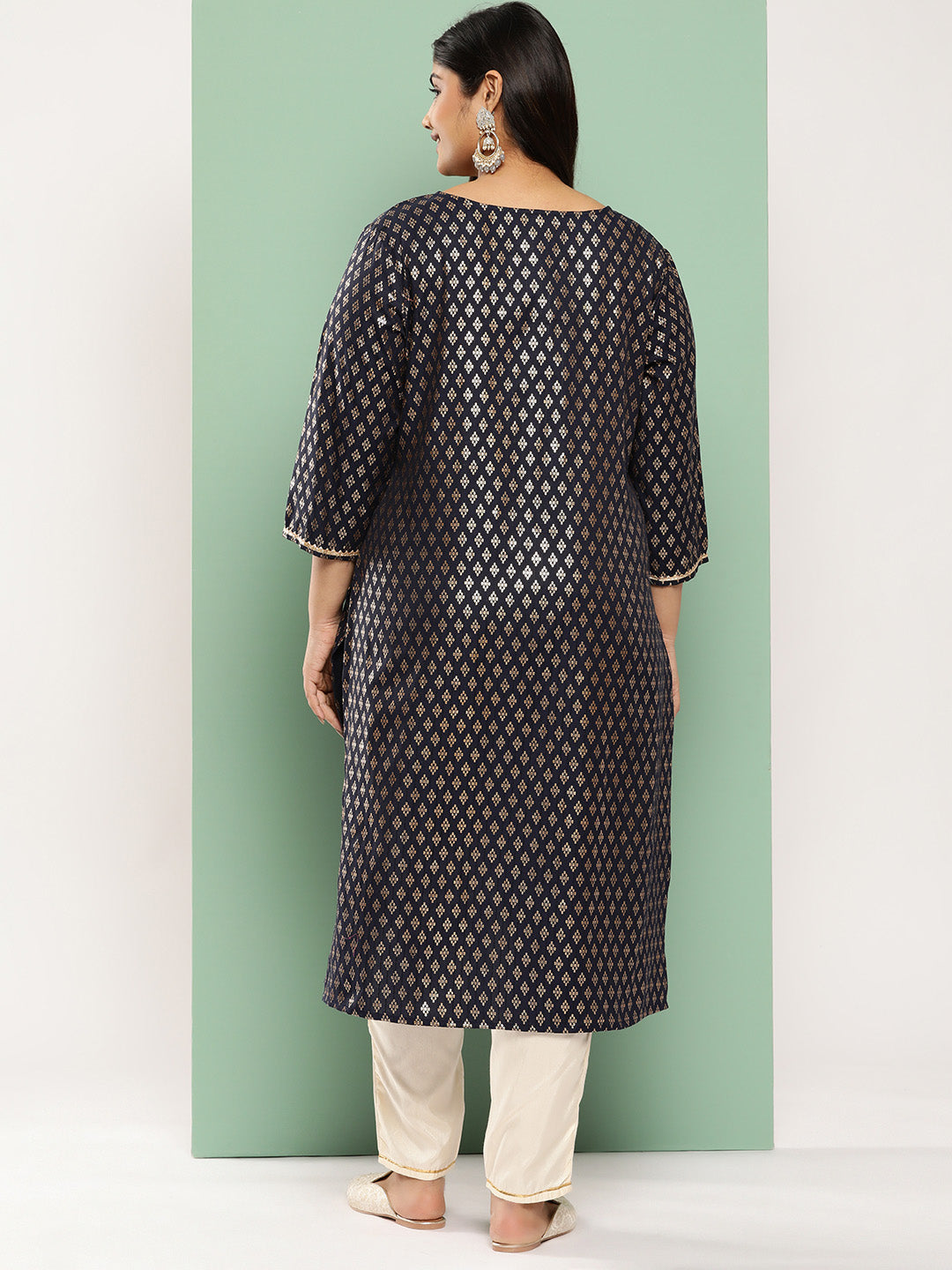 Women's Navy Blue Ethnic Motifs Straight Kurta