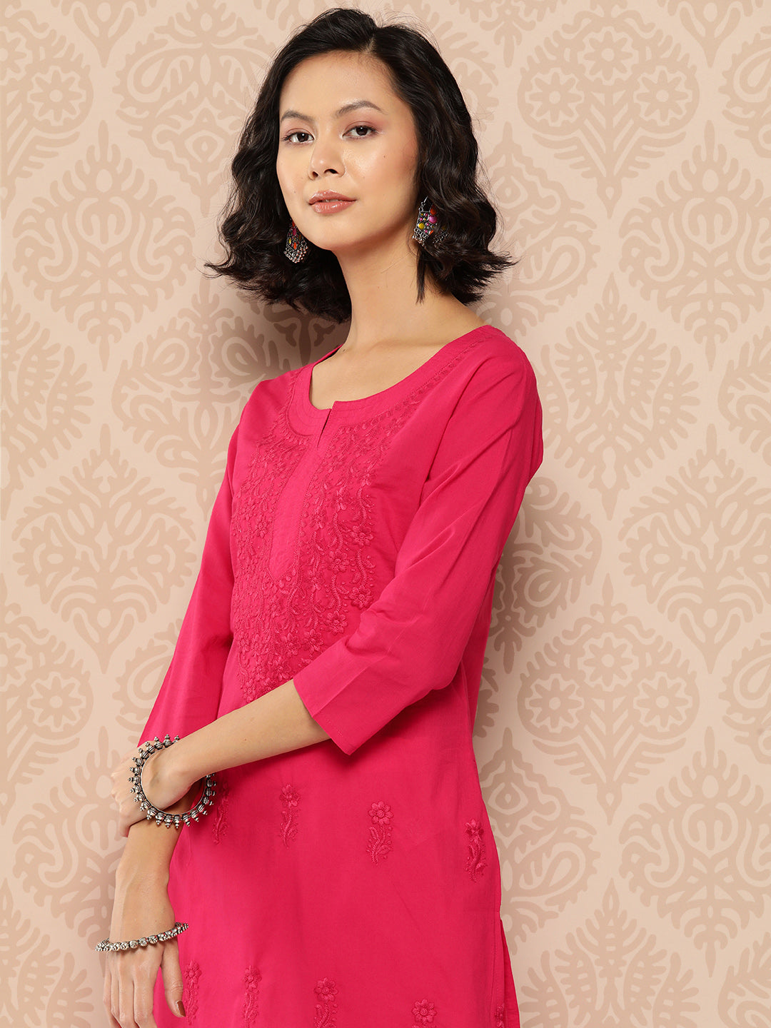 Women's Pink Floral Straight Kurta