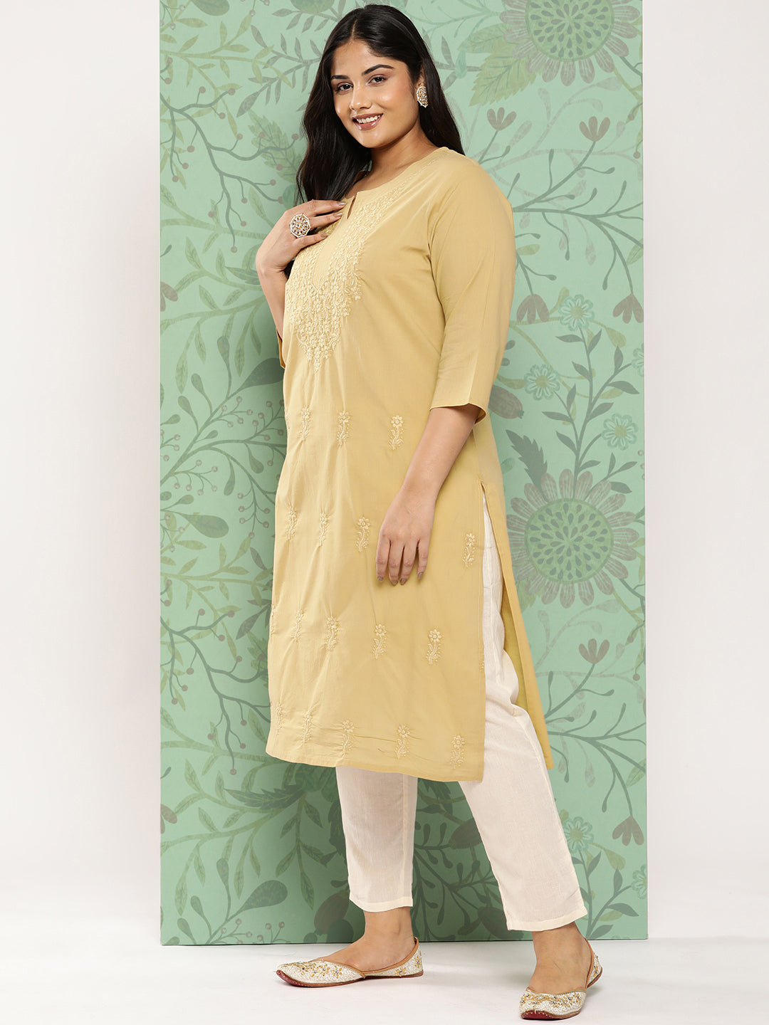 Women's Beige Floral Straight Kurta