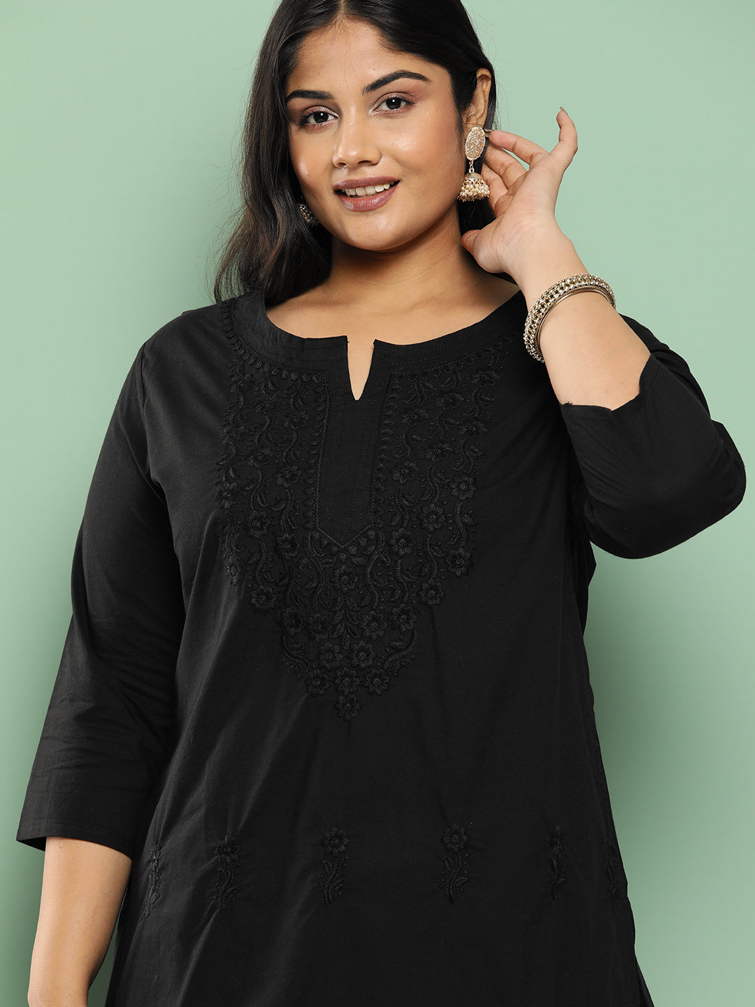 Women's Black Floral Straight Kurta