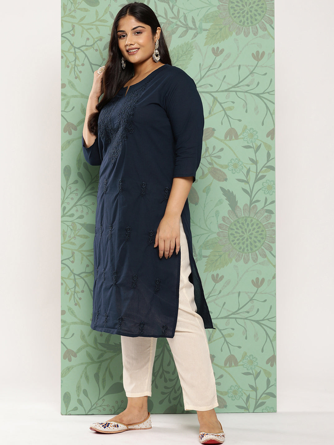 Women's Blue Floral Straight Kurta