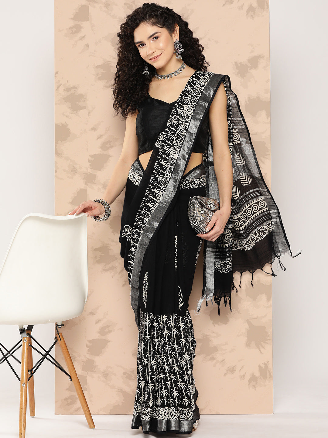 Women's Black Printed Unstitched Blouse Sarees