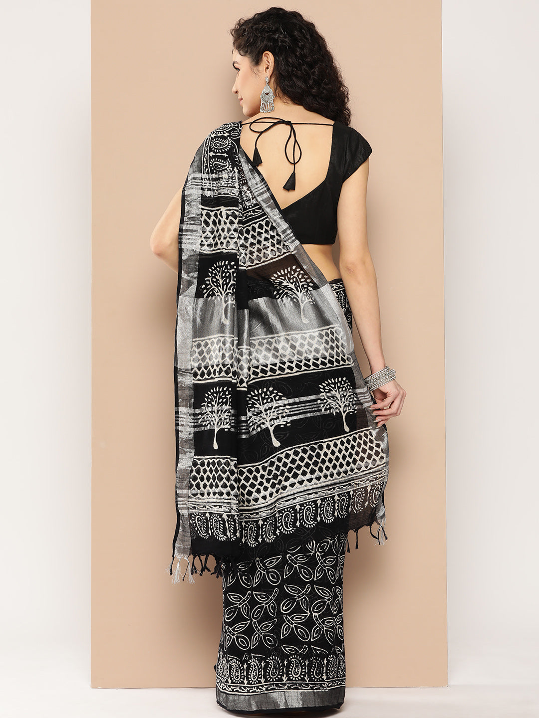 Women's Black Printed Unstitched Blouse Sarees