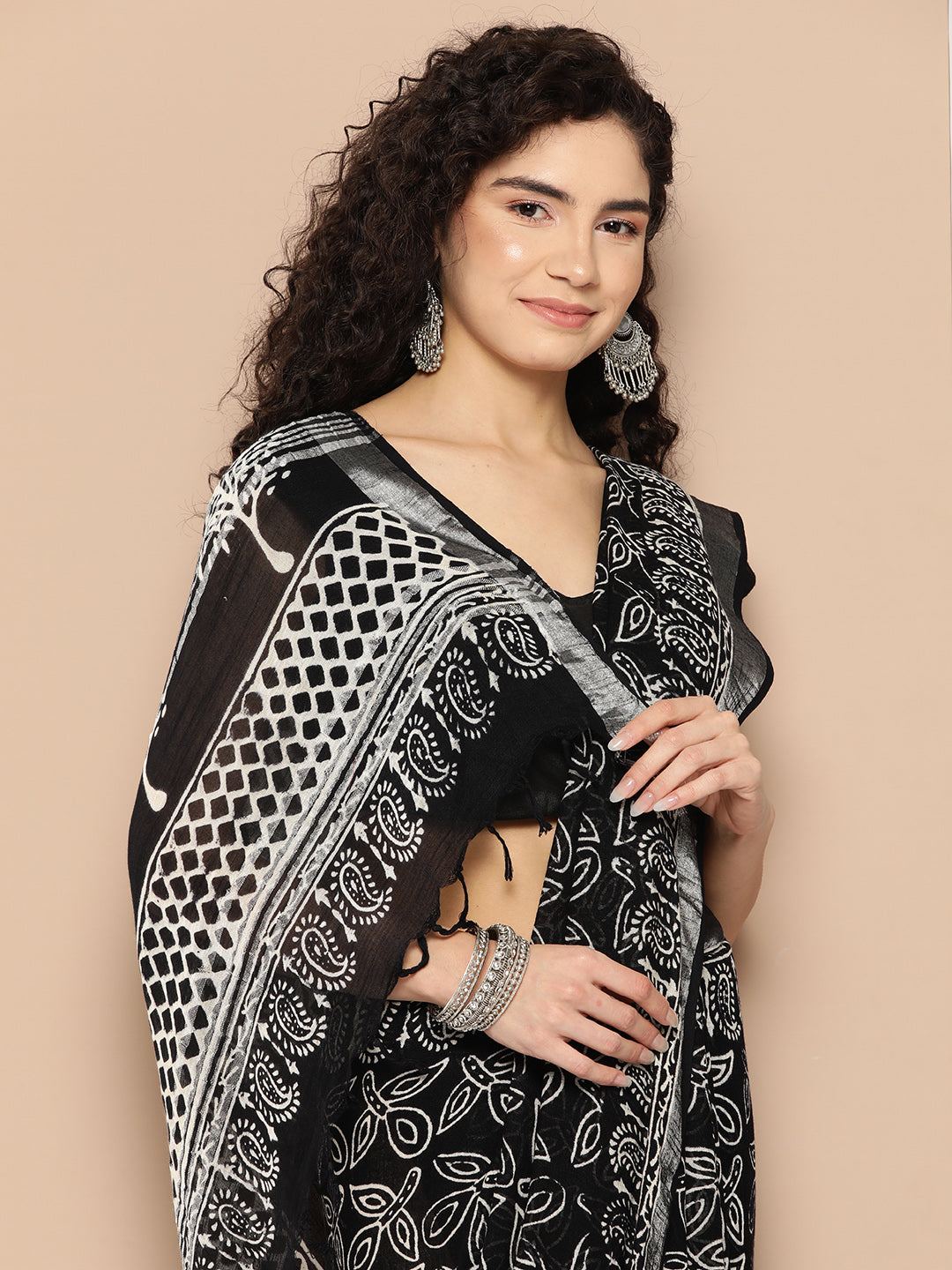 Women's Black Printed Unstitched Blouse Sarees